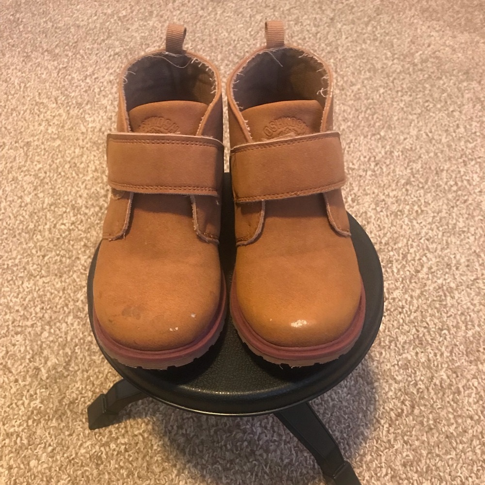 Oshkosh boys size 12